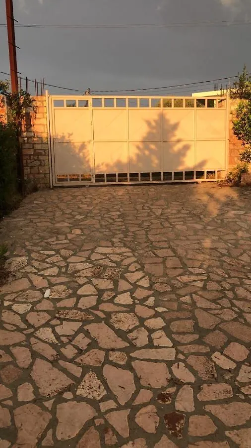 Vila Osmani 1 Ksamil